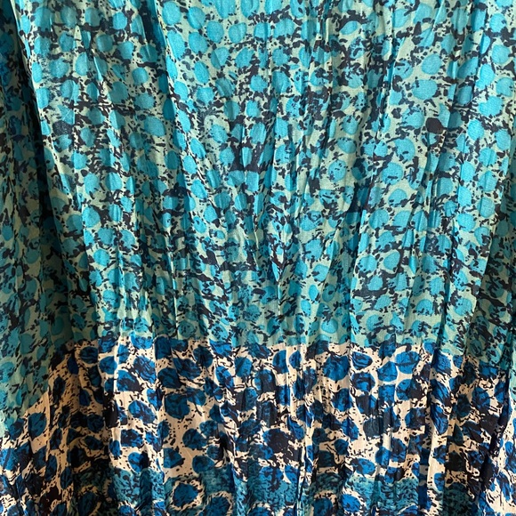 Beautiful Blue Dress 💙 - Picture 8 of 8